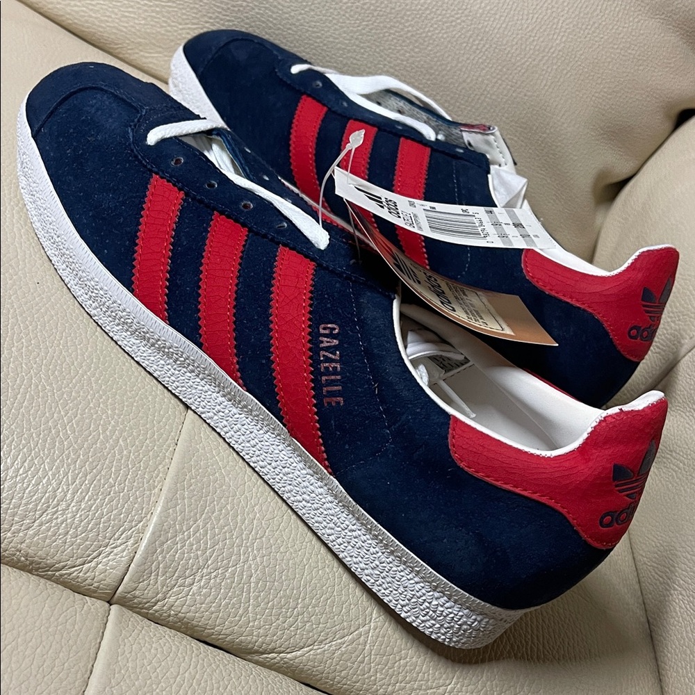 adidas Gazelle Men’s Sneakers - Navy & Red